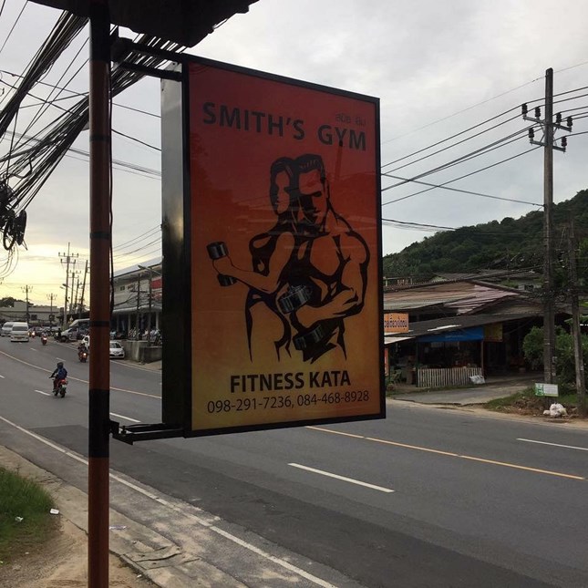 Smith's Gym Kata | Karon Phuket Gym & Fitness in Kata and Karon Our fully air-conditioned Gym opened in November 2016. Fitted throughout with NEW state-of-the-art 'Body Solid' professional equipment.