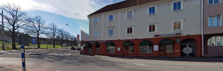 Vår pizzeria & Sportsbar är beläget vid Ånäsfältet